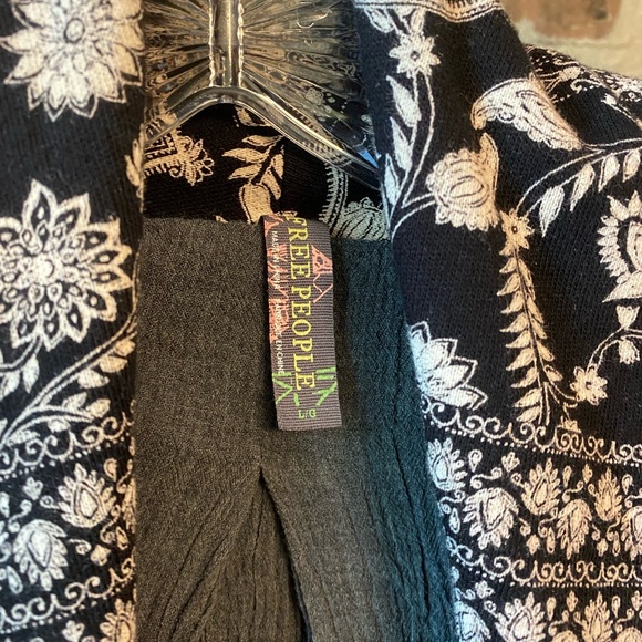 NWOT Free People Jacket - Size Large - Picture 3 of 3